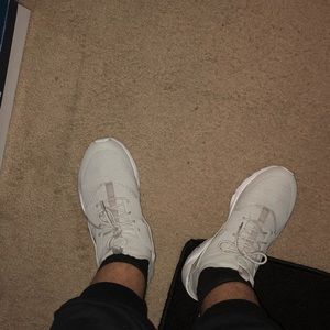 Meet your Posher, Gary